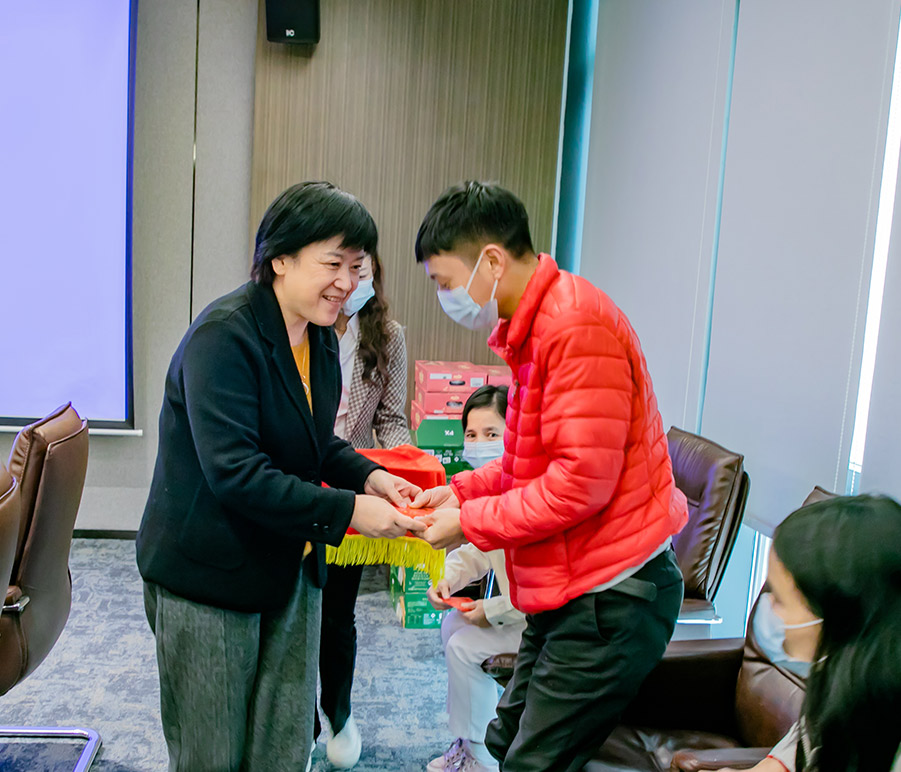 困難有幫扶